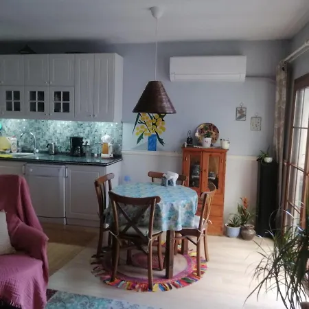 Appartement Have A Warm In The Center Of Alsancak