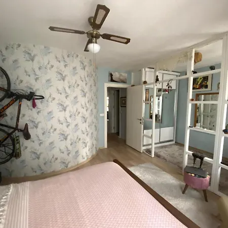 Appartement Have A Warm In The Center Of Alsancak