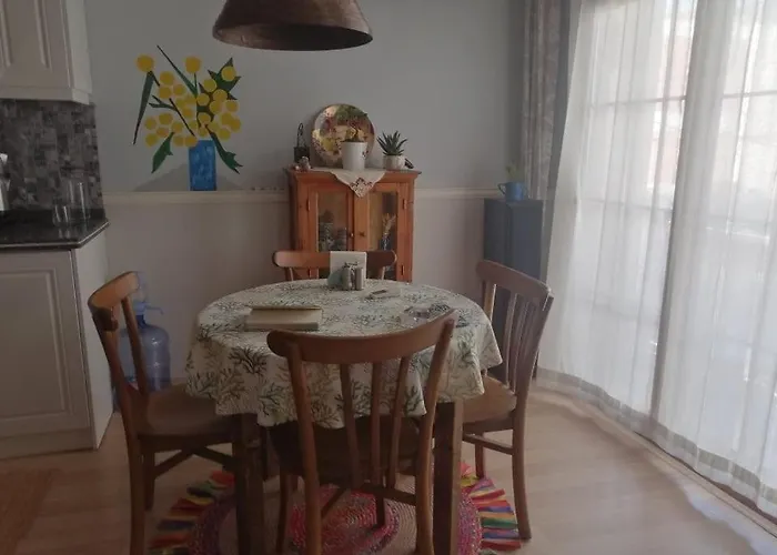 Have A Warm In The Center Of Alsancak İzmir