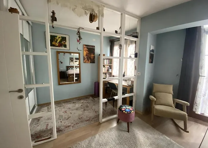 Have A Warm In The Center Of Alsancak Appartement *